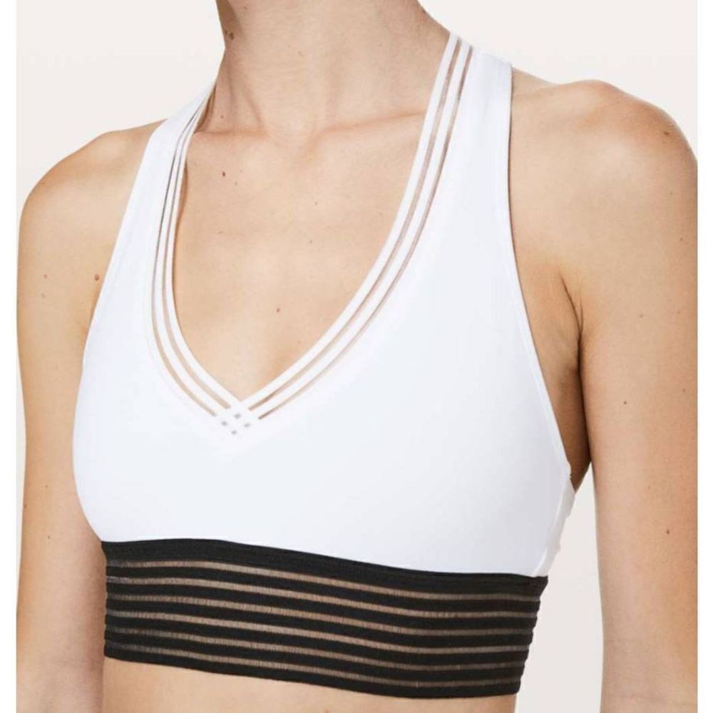 LULULEMON ATHLETICA Find Focus Bra Size 6 in White/Black